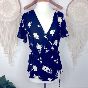 White birch navy blue and white floral print wrap blouse small